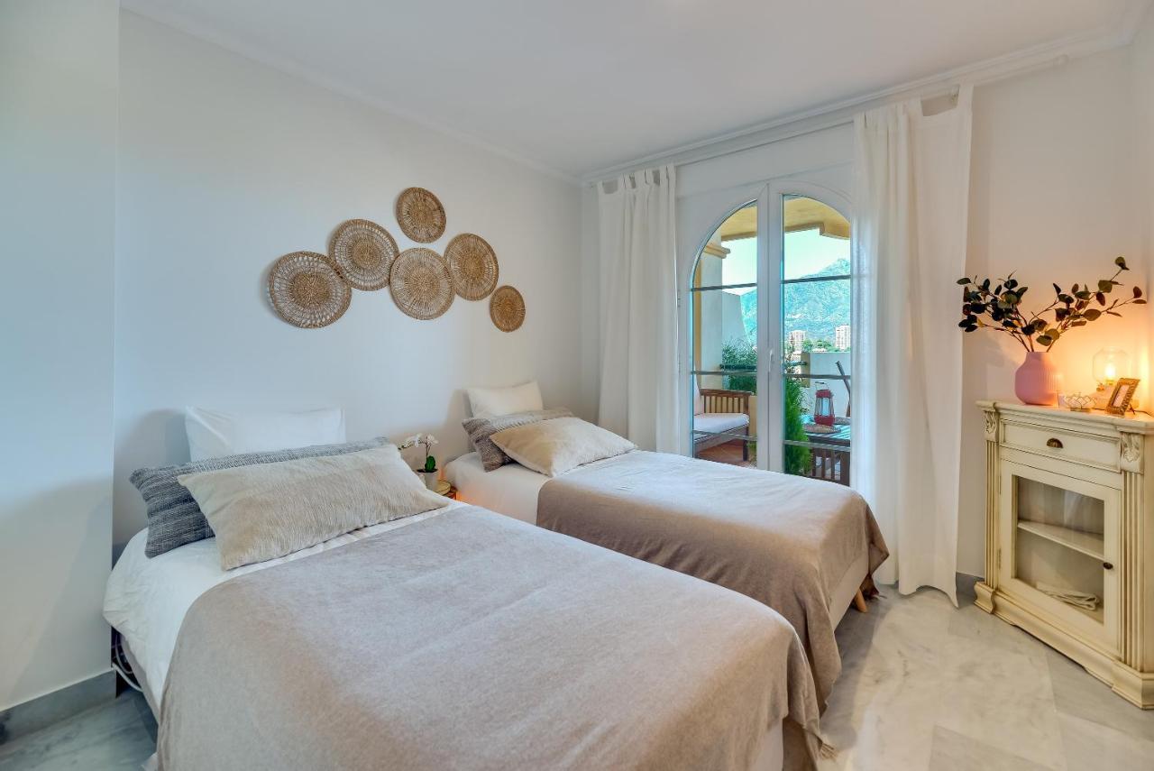 Senorio De Aloha In Puerto Banus Apartamento Marbella