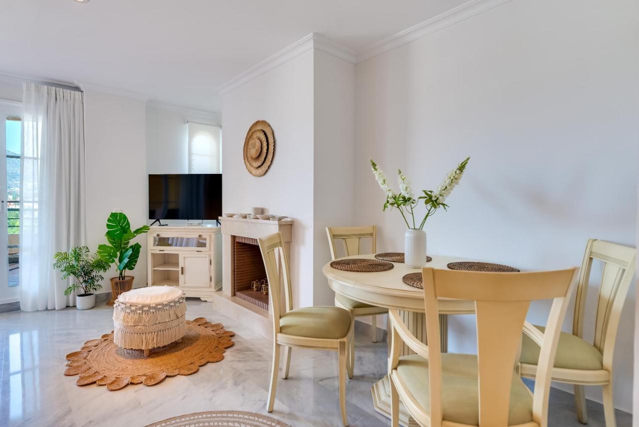 Senorio De Aloha In Puerto Banus Apartamento Marbella